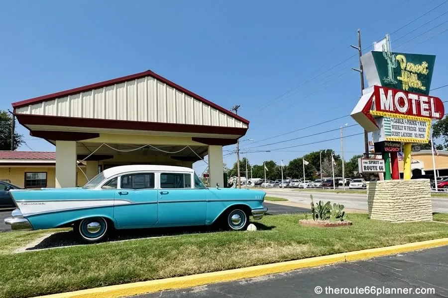 Desert Hills Motel