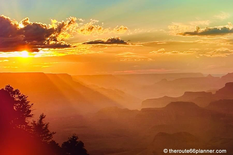 sunset from Navajo Point